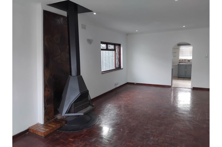 4 Bedroom Property for Sale in Zeekoevlei Western Cape